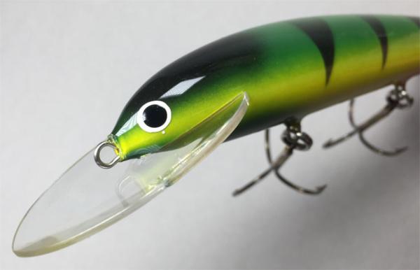 Karikko Wobbler, Länge: 18 cm, Farbe: Fire Tiger 58R, schwimmend, von Suomen Uistin The Finnish Lure Company (Jarmo Rapala)